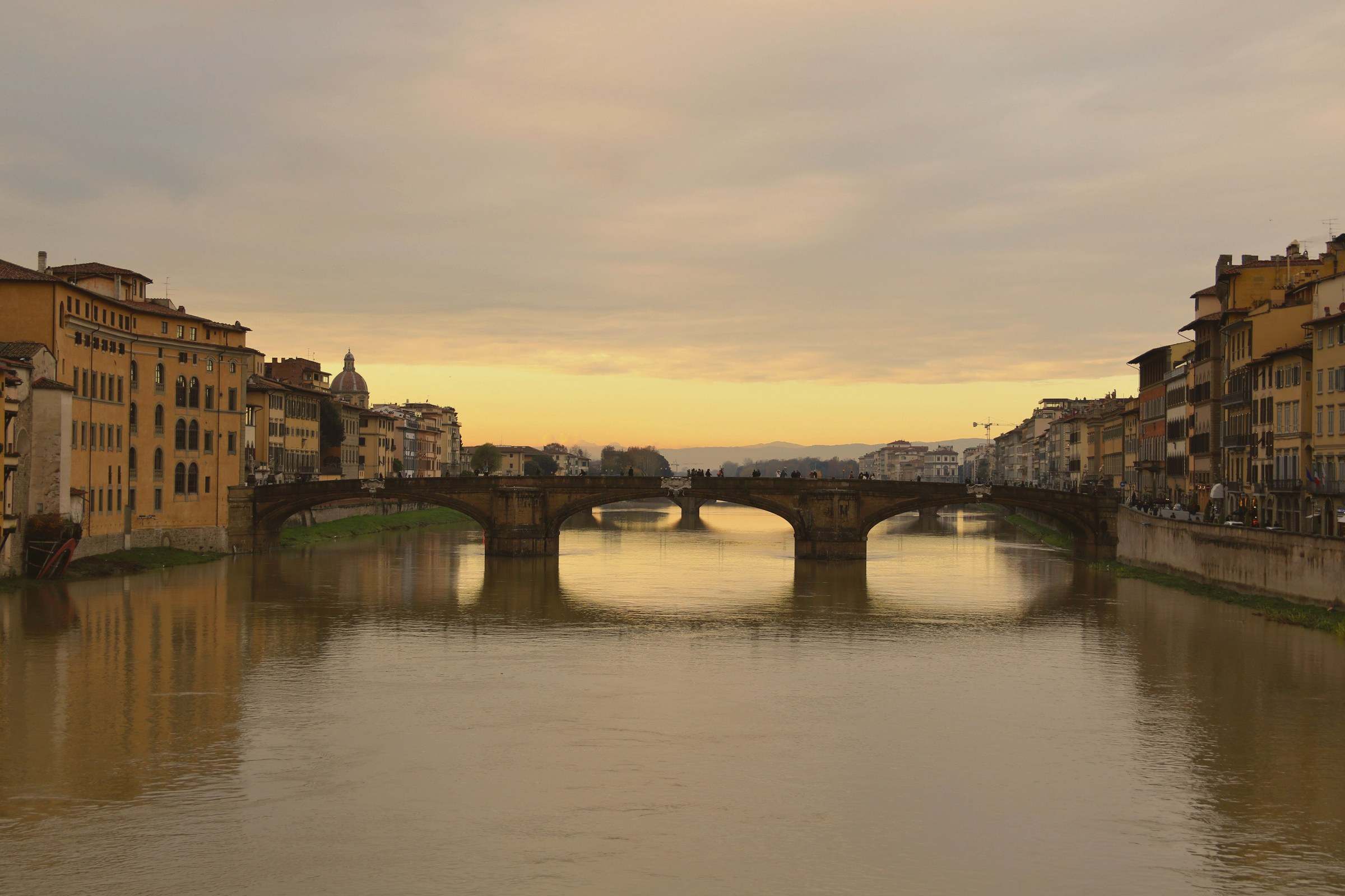 Evening light over the Arno and its bridges